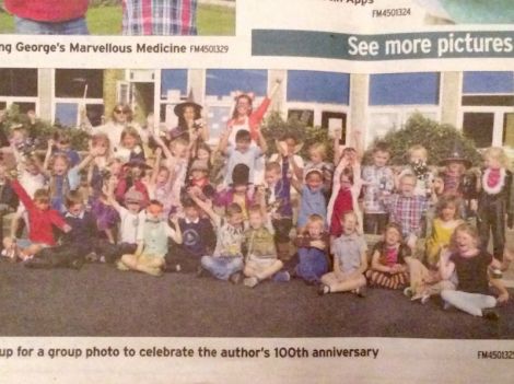 3LL and 3RT dress up for Roald Dahl day